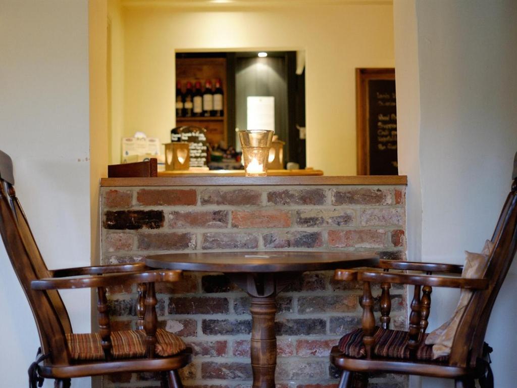 The Pelican Inn Froxfield  Buitenkant foto